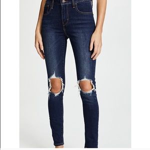 Levi’s 721 distressed skinny jeans